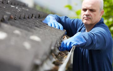 cleaning and inspecting Armthorpe roofs